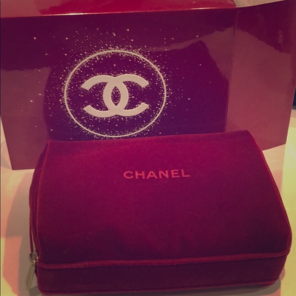CHANEL Other - Chanel beautiful red velvet makeup pouch